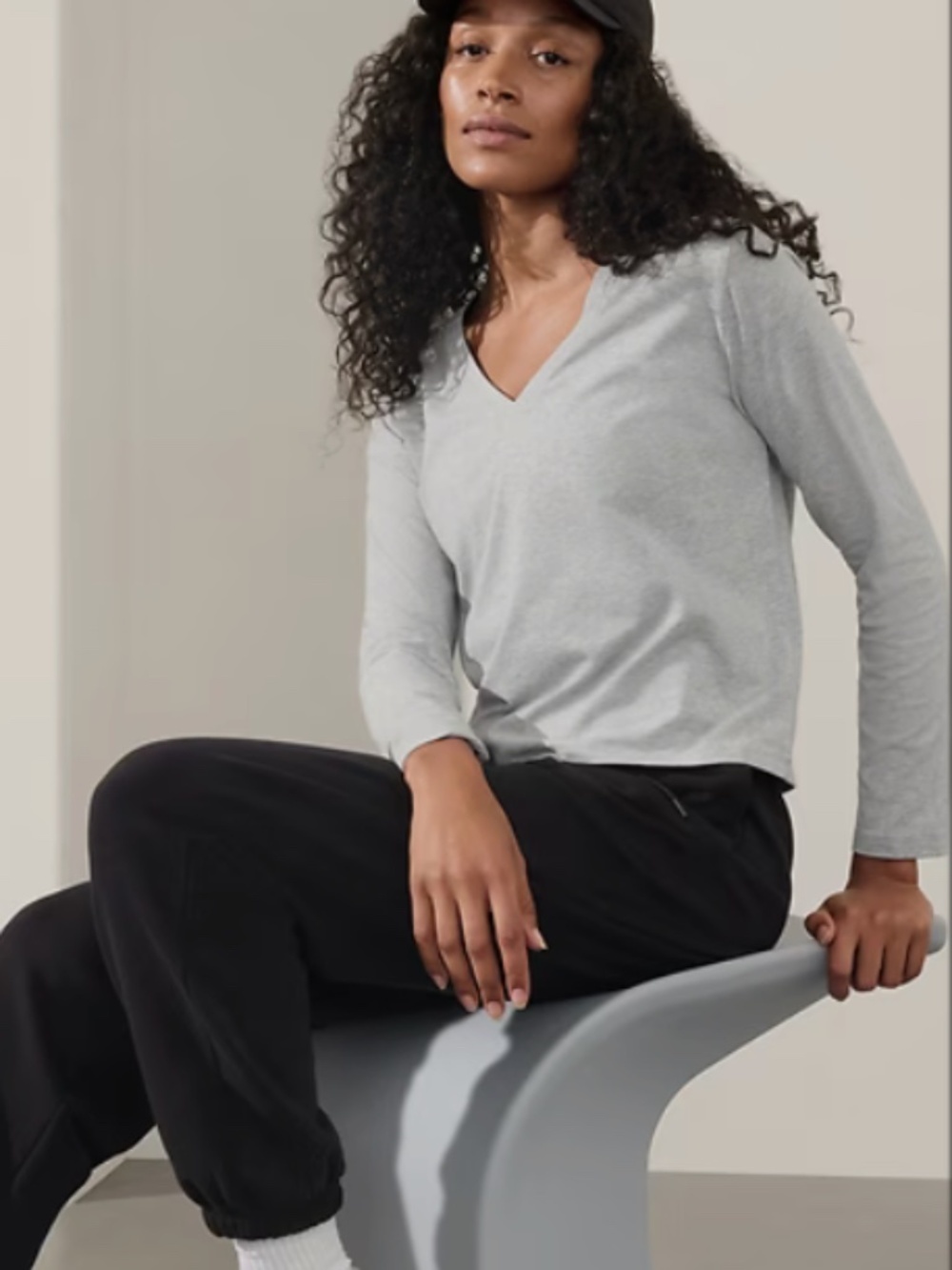 Essential V-Neck Long Sleeve Lightweight Cotton Top Heather Grey Size Small NWT